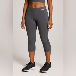 FILA Performance Gray Capri Leggings - Size Large